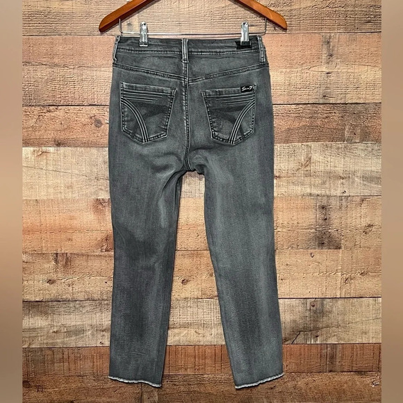 🌻 Seven Jeans Gray Denim Women's size 6 Ankle Frayed Hem High Rise Cropped - Picture 3 of 6